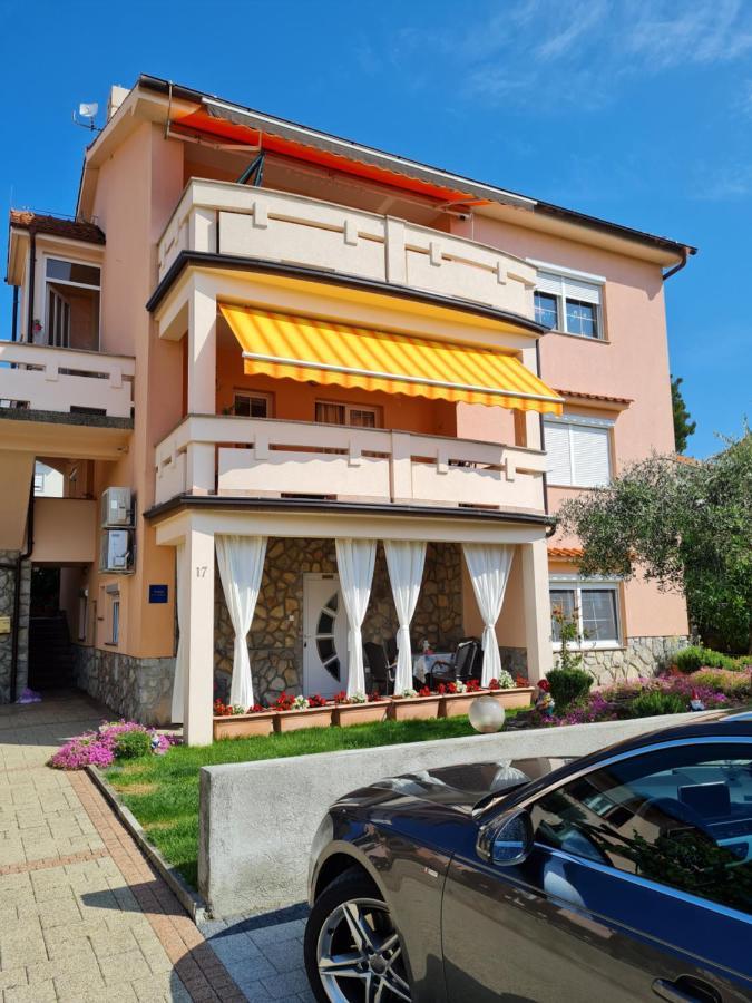 Apartman Ruza Krk Town Bagian luar foto