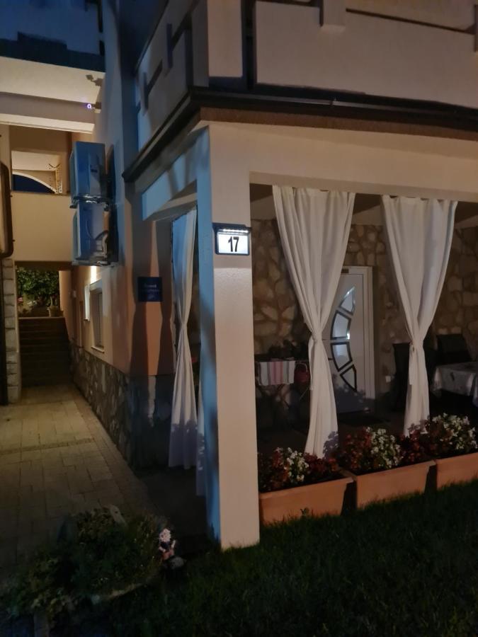 Apartman Ruza Krk Town Bagian luar foto