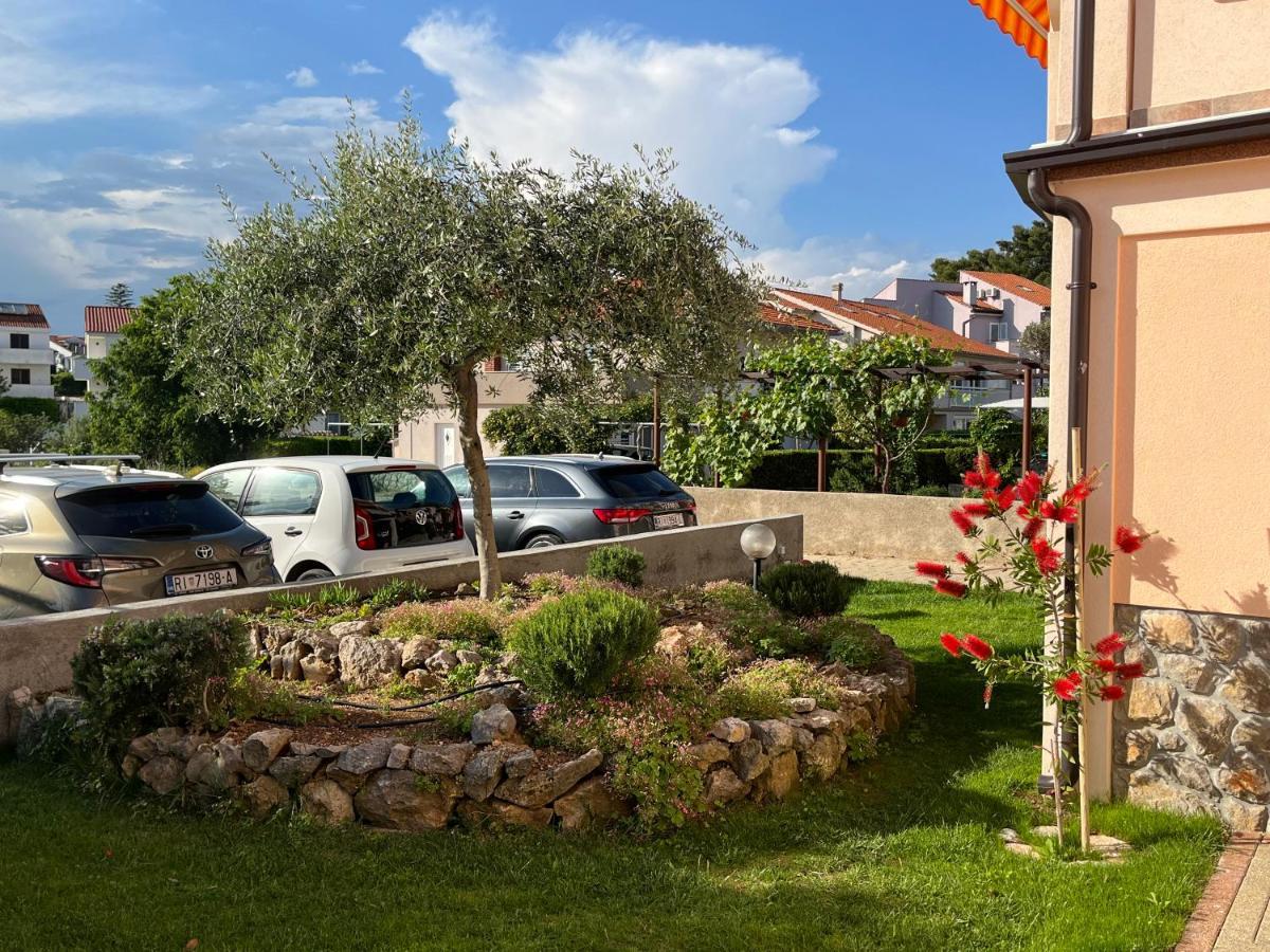 Apartman Ruza Krk Town Bagian luar foto