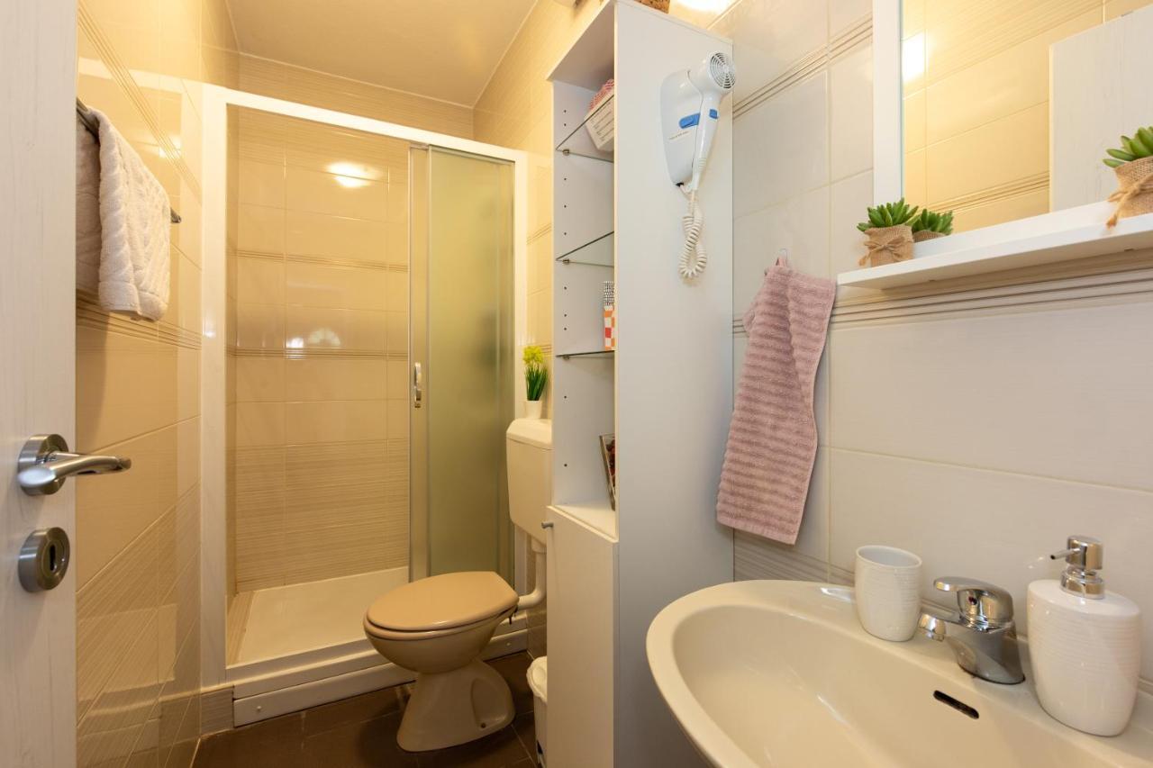 Apartman Ruza Krk Town Bagian luar foto