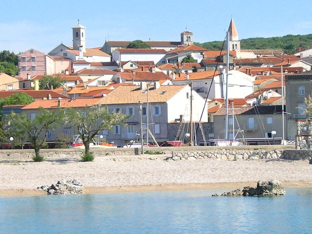 Apartman Ruza Krk Town Bagian luar foto